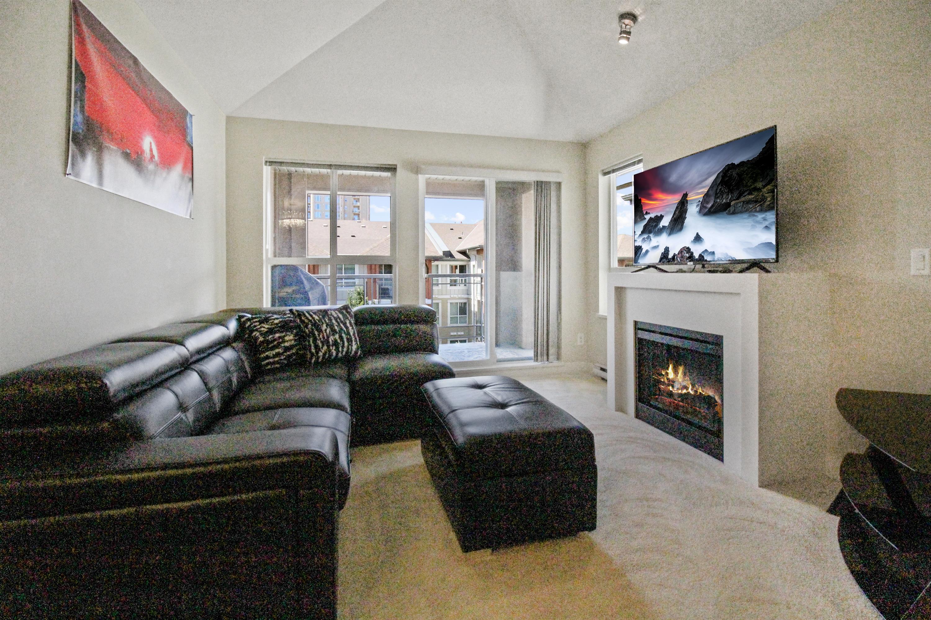 1093 Sunset Drive - 403