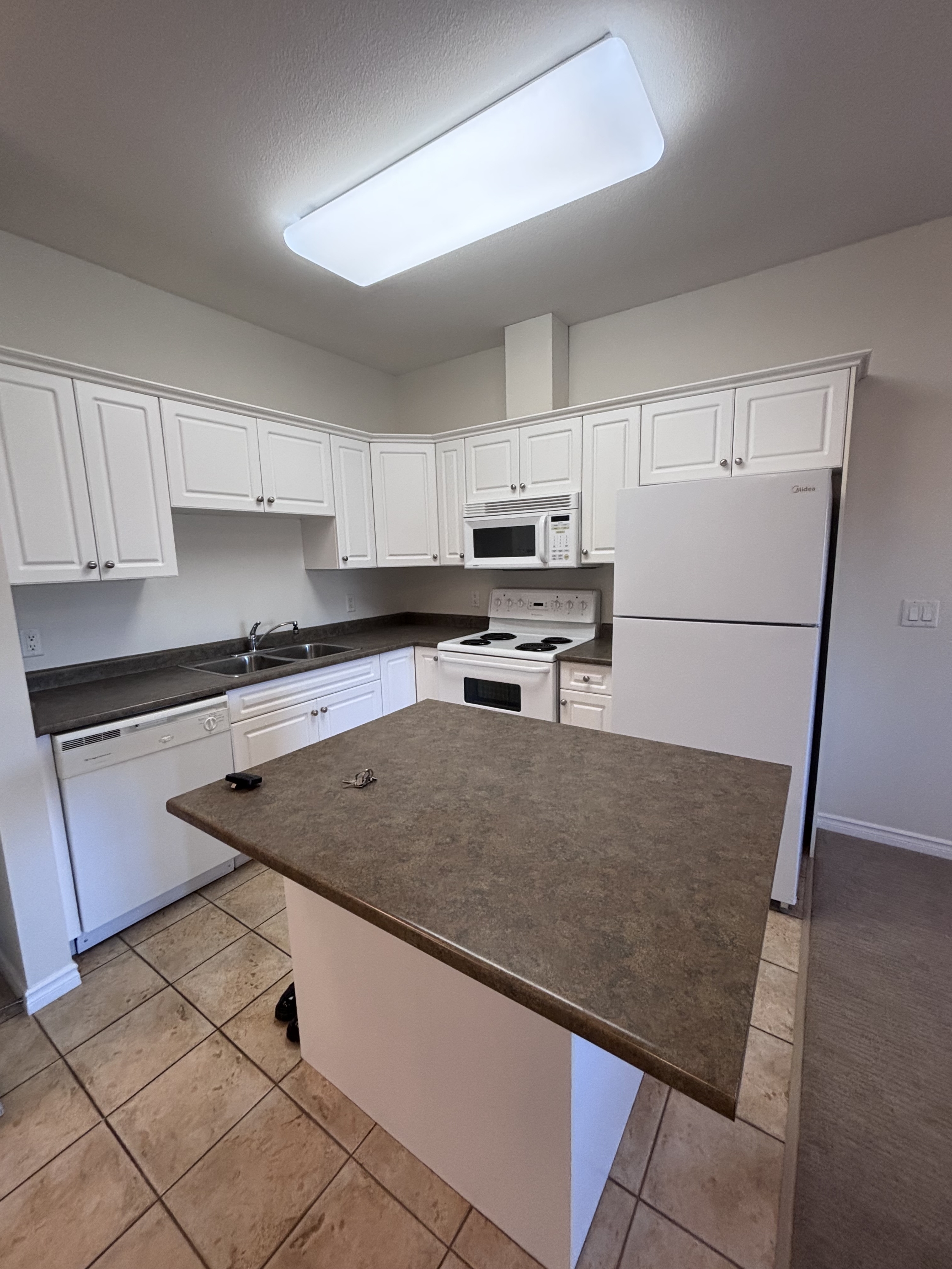 1125 Bernard Avenue - 1